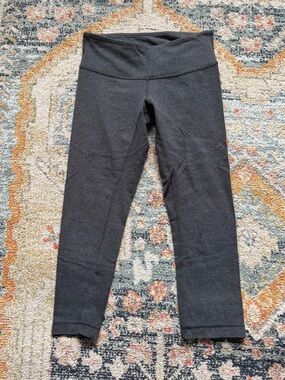 Lululemon Cropped Mid Rise Leggings